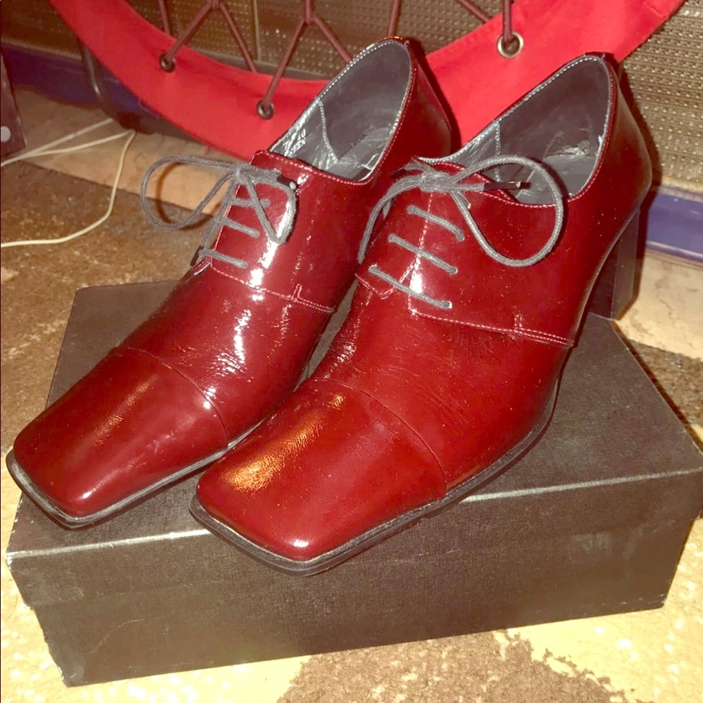 BRAND NEW Red Italian leather heels
